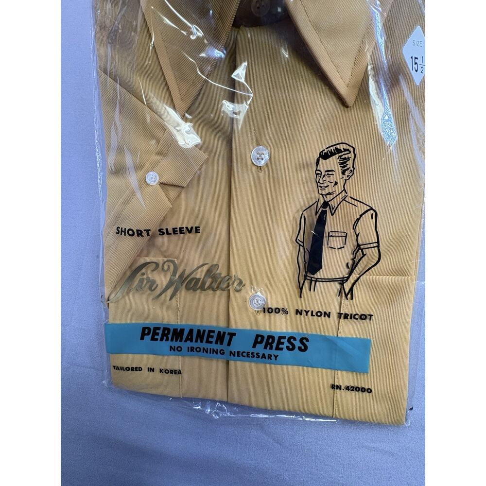 Vintage 70s Deadstock Men’s Sir Walter Short Sleeve Shirt Nylon Tricot Gold NOS - Picture 4 of 7